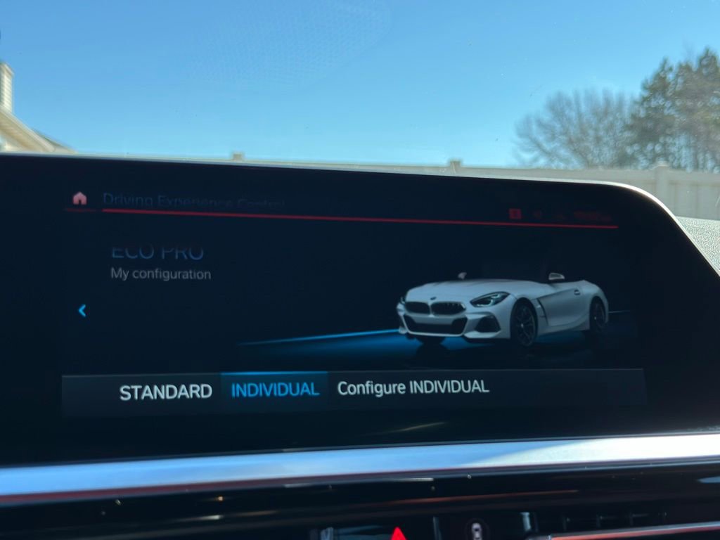 Used 2022 BMW Z4 M40i w/ Premium Package image 37