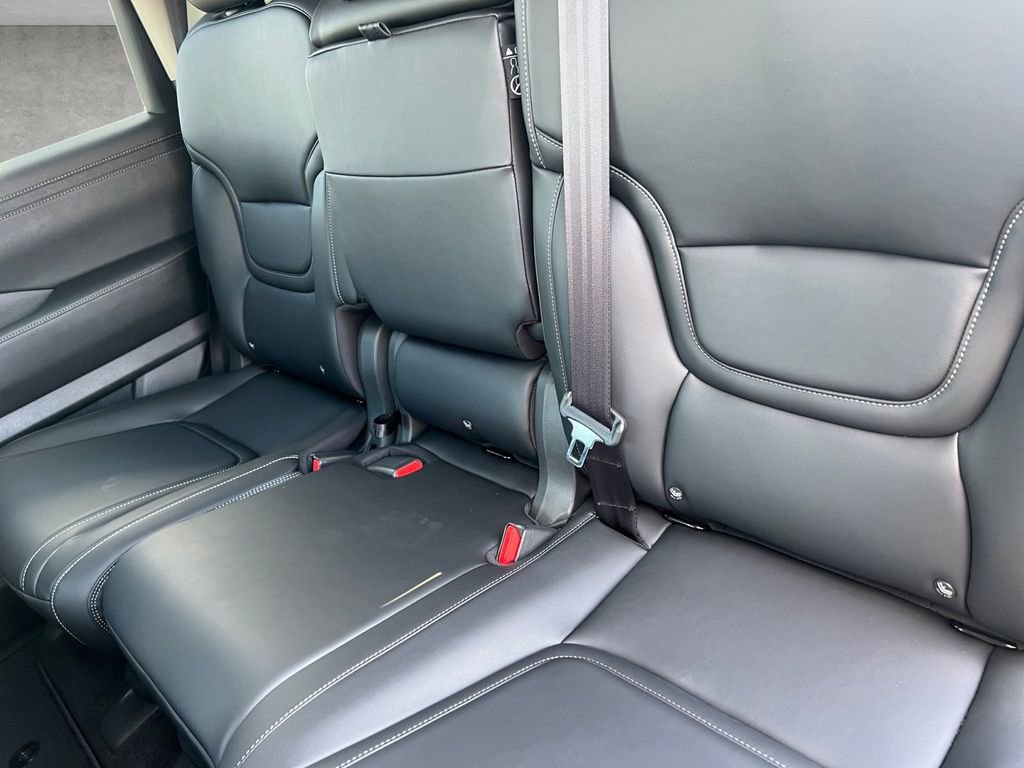 New 2026 Nissan Armada SV image 22