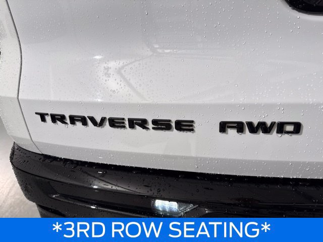 Used 2024 Chevrolet Traverse RS AWD/4WD image 9