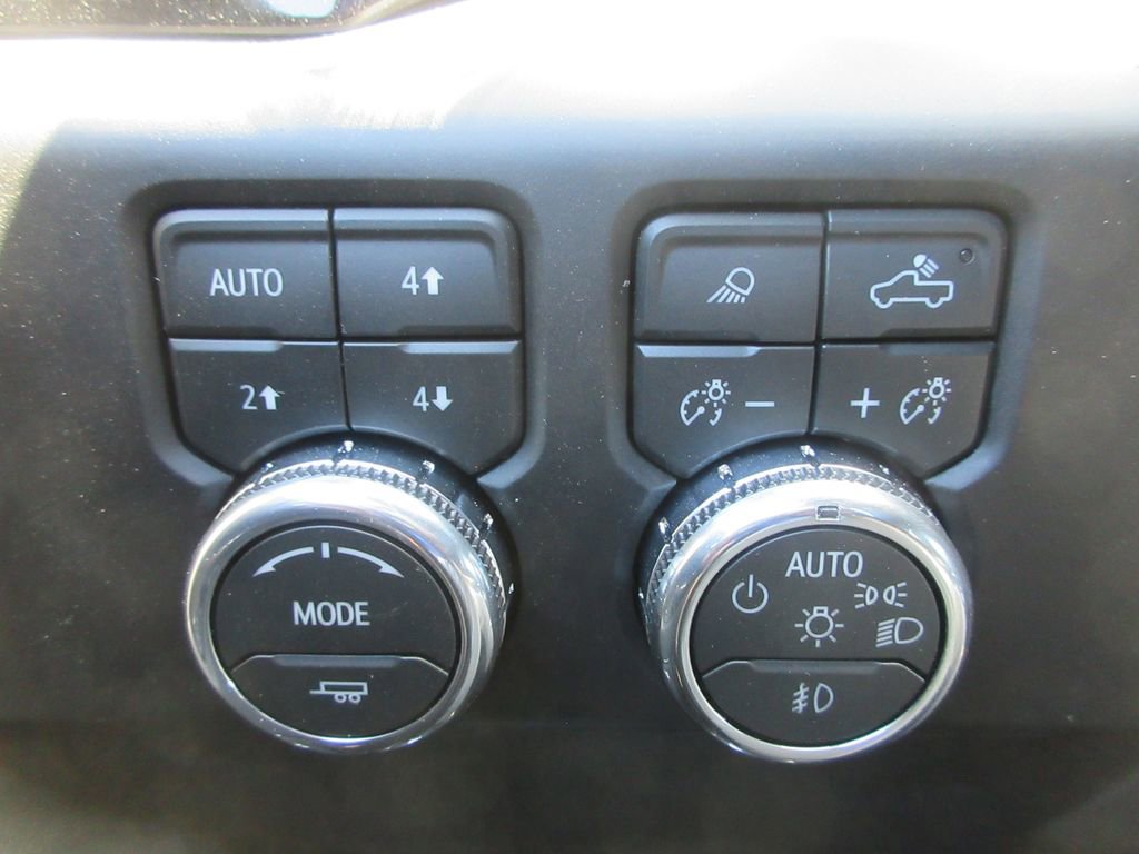 New 2026 GMC Sierra 1500 AT4 AWD/4WD image 18