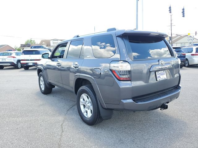 Used 2023 Toyota 4Runner SR5 Premium w/ Moonroof Package AWD/4WD image 3