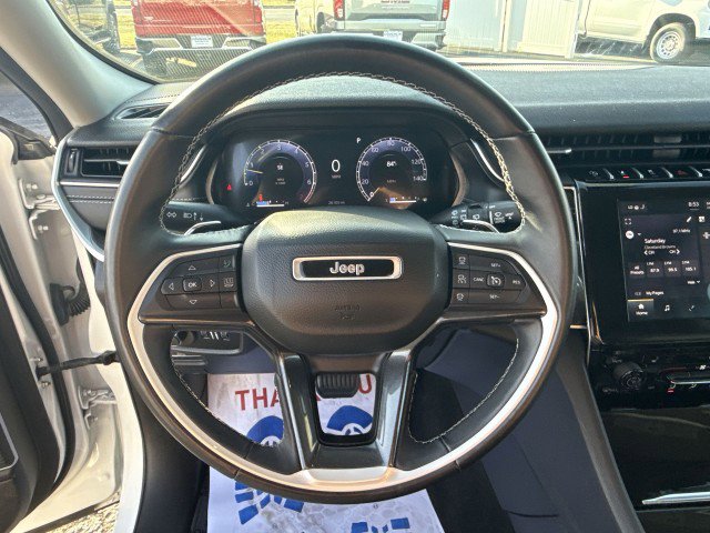 Used 2022 Jeep Grand Cherokee L Laredo w/ Luxury Tech Group I image 11