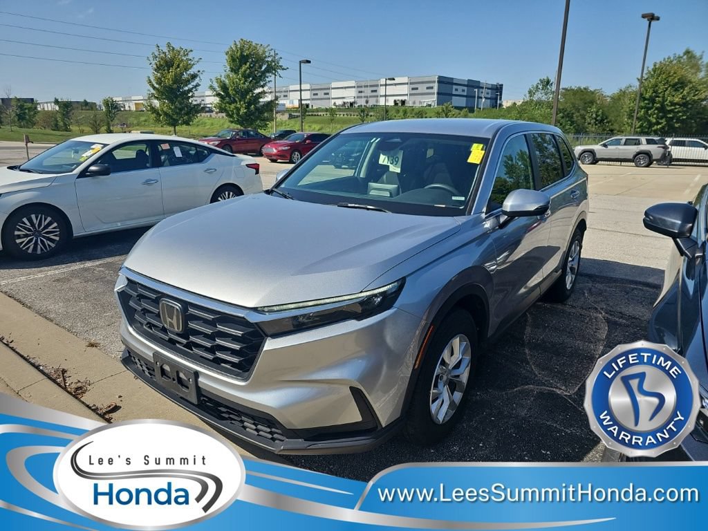 Used 2025 Honda CR-V LX image 1