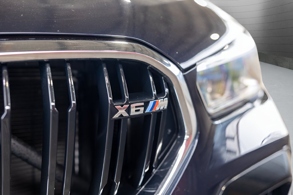 Used 2022 BMW X6 M w/ Executive Package AWD/4WD image 16