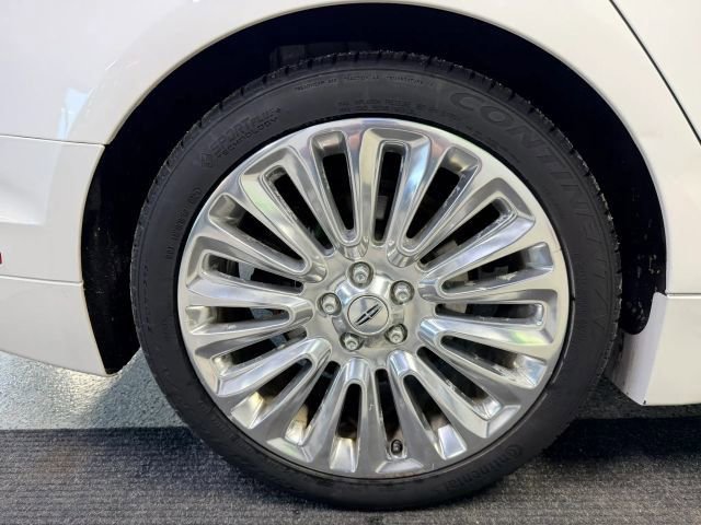 Used 2013 Lincoln MKZ image 17