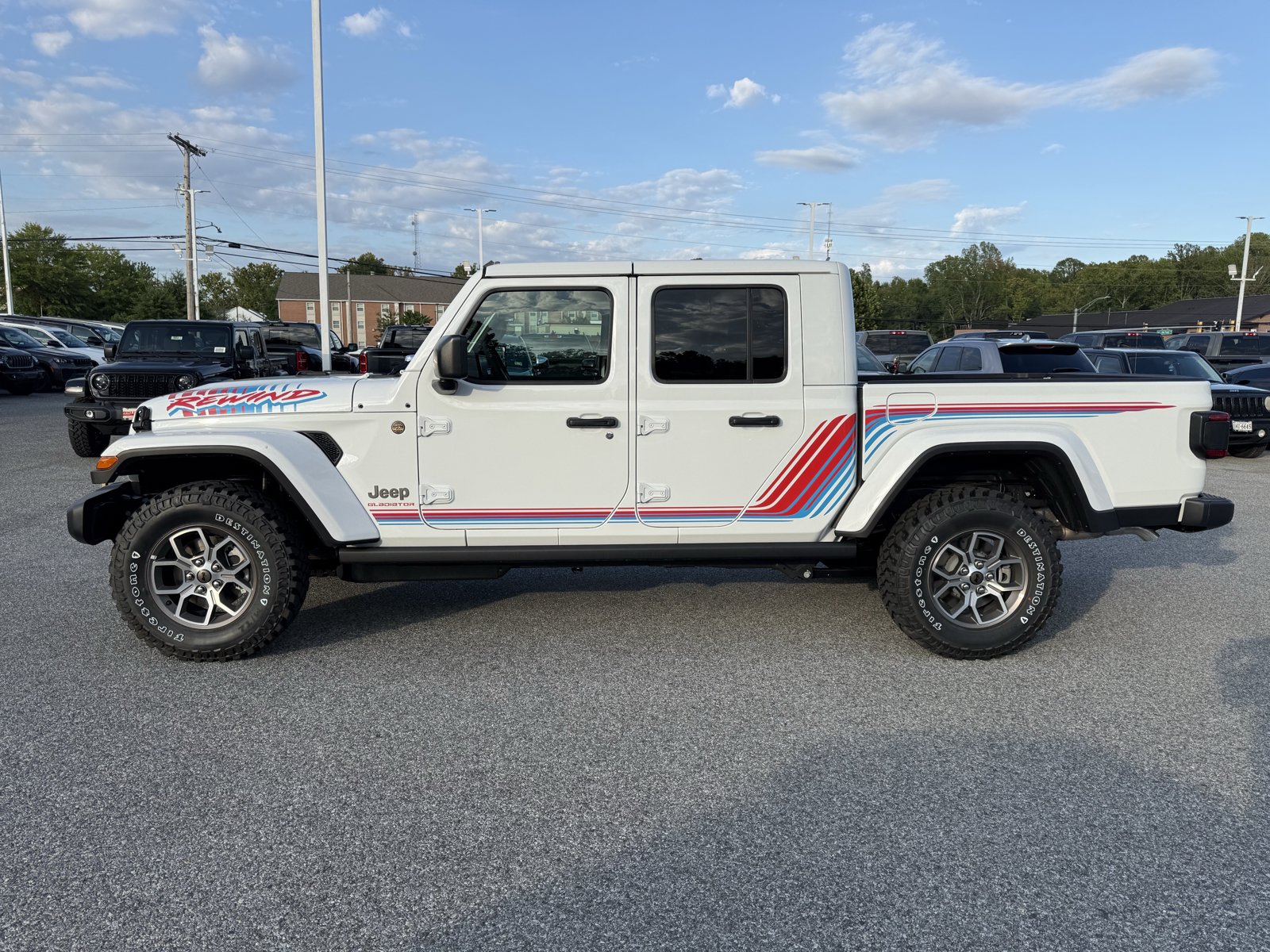 New 2026 Jeep Gladiator Sport AWD/4WD image 6
