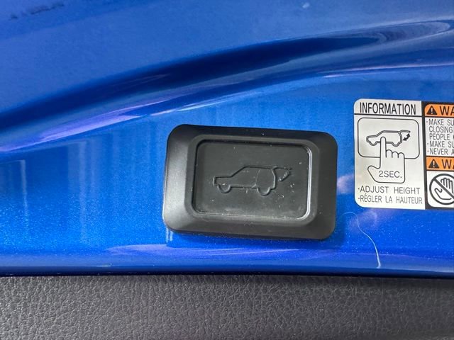 Used 2017 Toyota RAV4 XLE AWD/4WD image 13