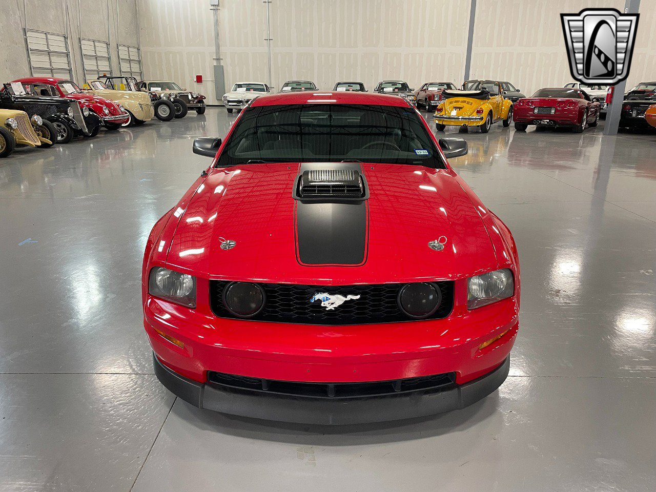 Used 2005 Ford Mustang GT image 2