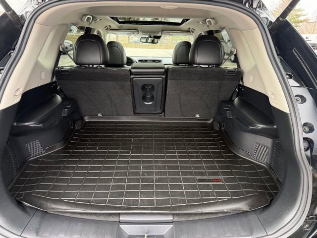 Used 2020 Nissan Rogue SL w/ Premium Package image 16