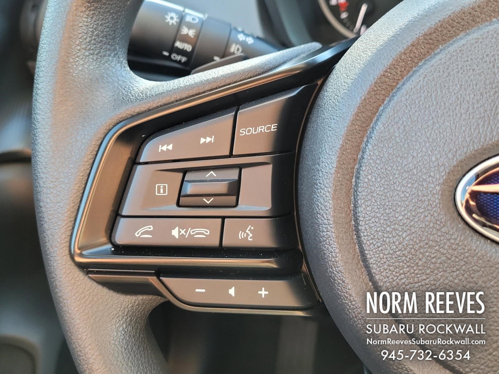 Certified 2025 Subaru Crosstrek 2.0i Premium image 9