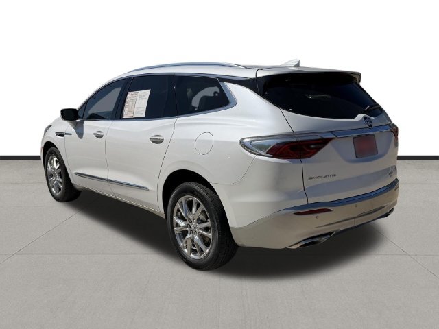 Used 2023 Buick Enclave Essence w/ Experience Buick Package FWD image 7