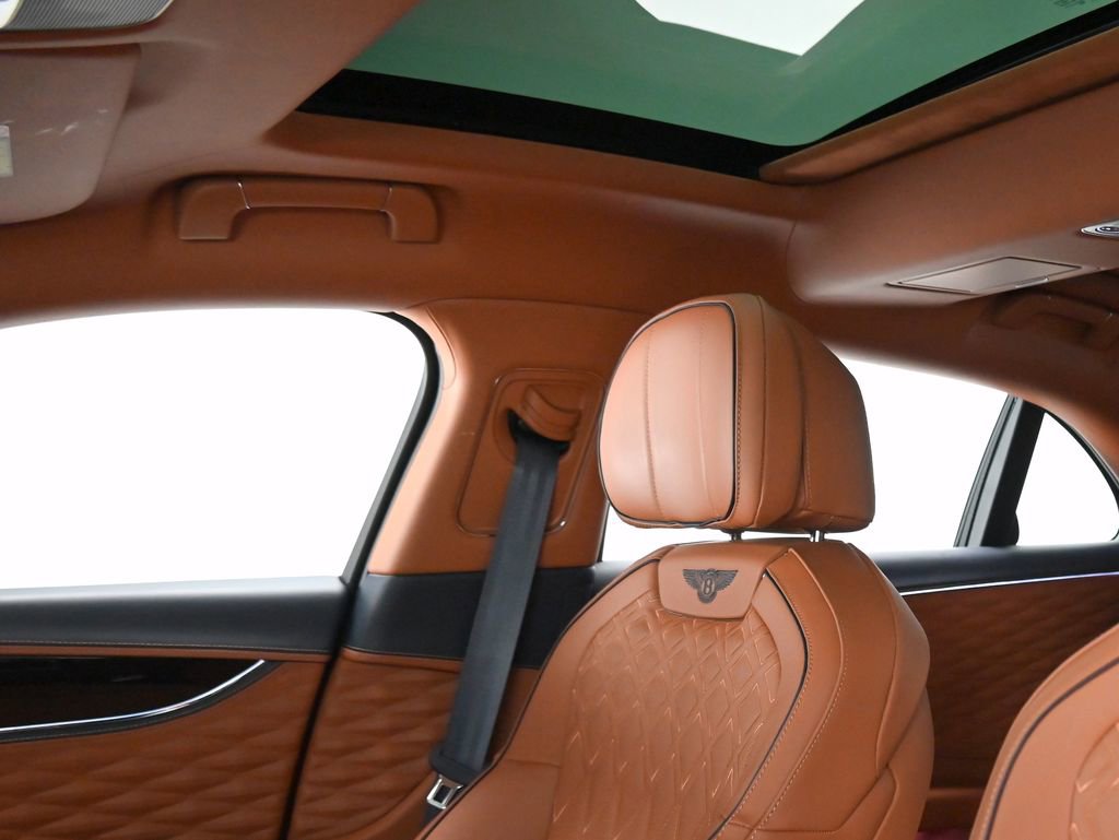 Used 2022 Bentley Flying Spur V8 AWD/4WD image 15