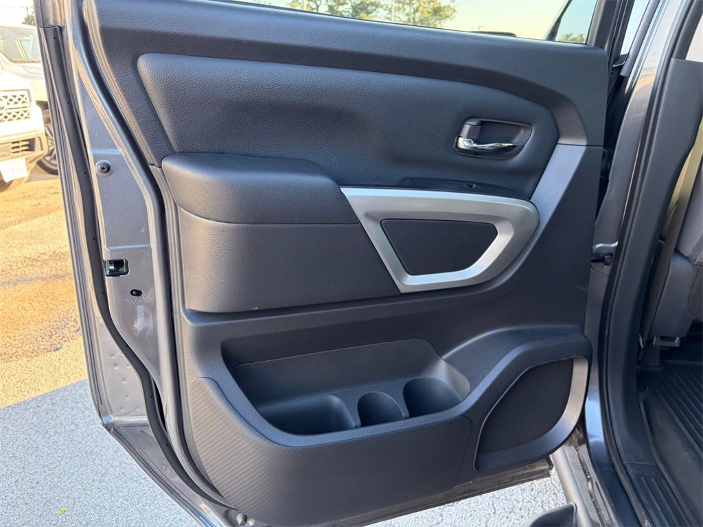 Certified 2024 Nissan Titan SV w/ SV Convenience Package image 25