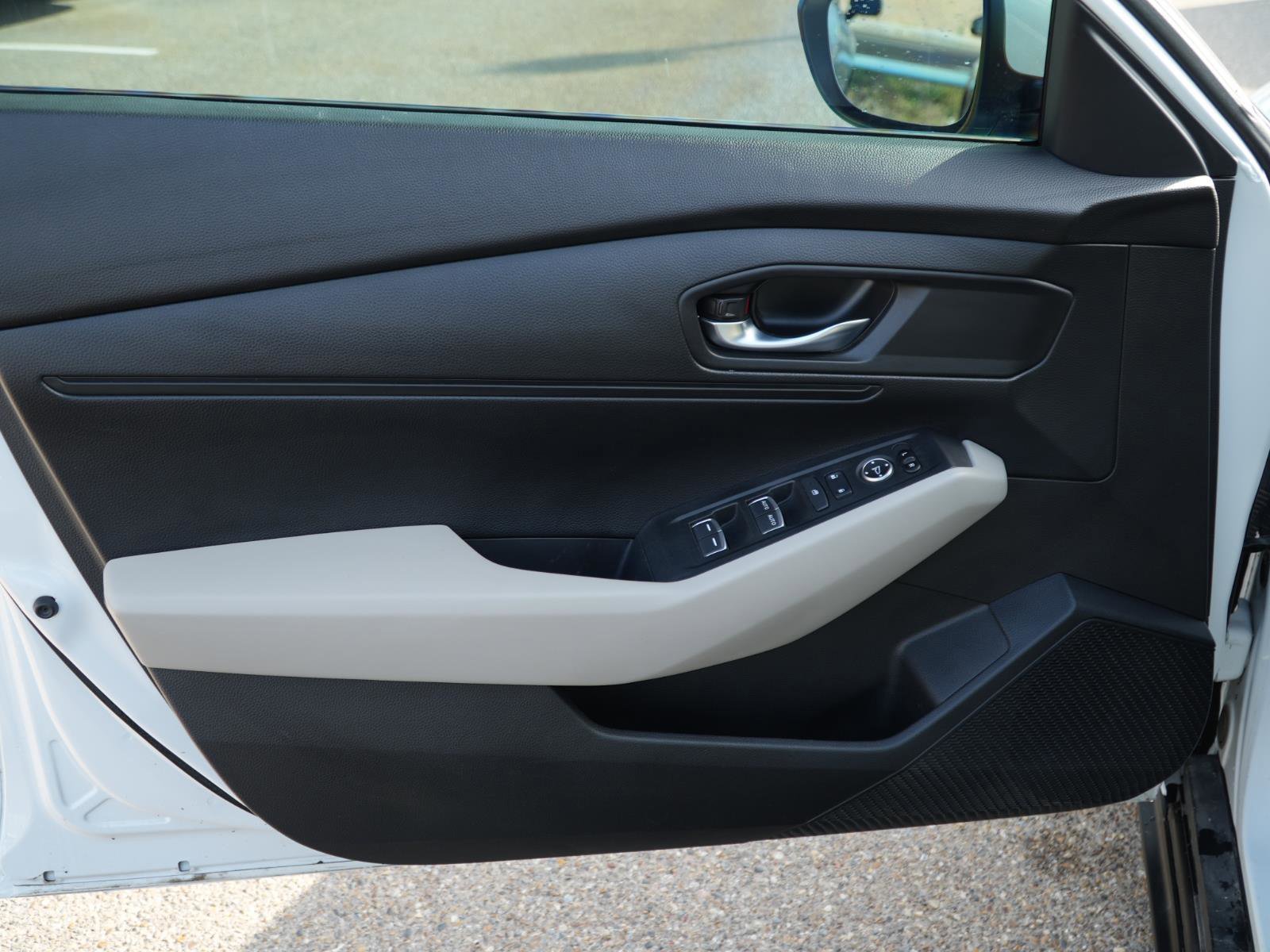 Used 2023 Honda Accord LX image 12