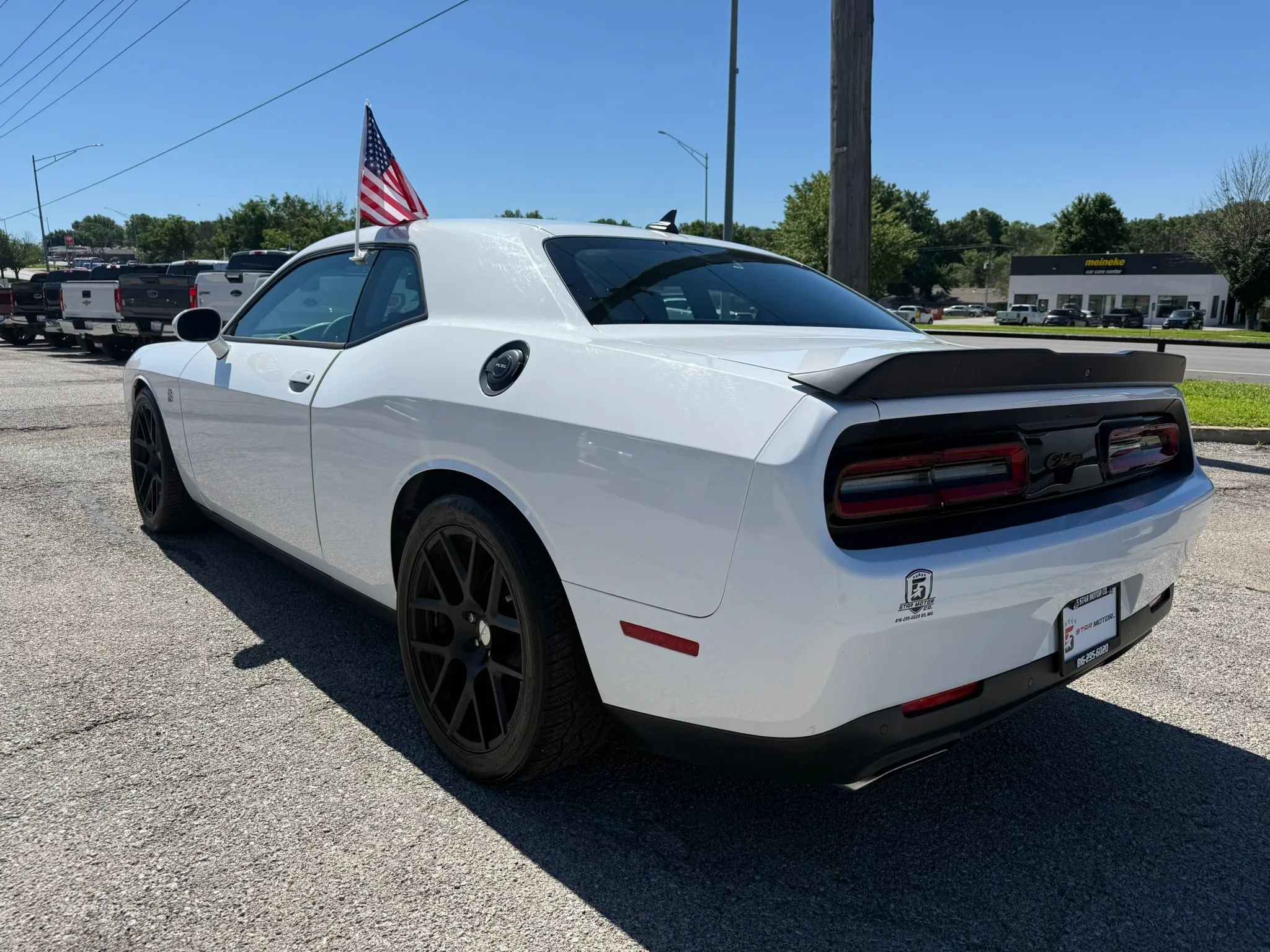 Used 2015 Dodge Challenger R/T Scat Pack RWD image 6