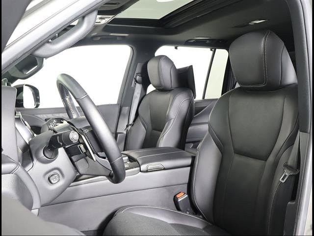 Used 2023 Lexus LX 600 4WD w/ Appearance Package image 7