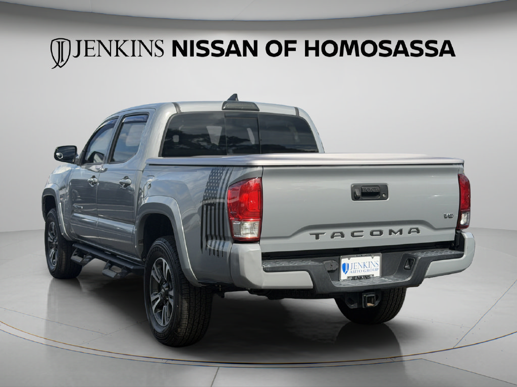 Used 2019 Toyota Tacoma TRD Sport RWD image 7