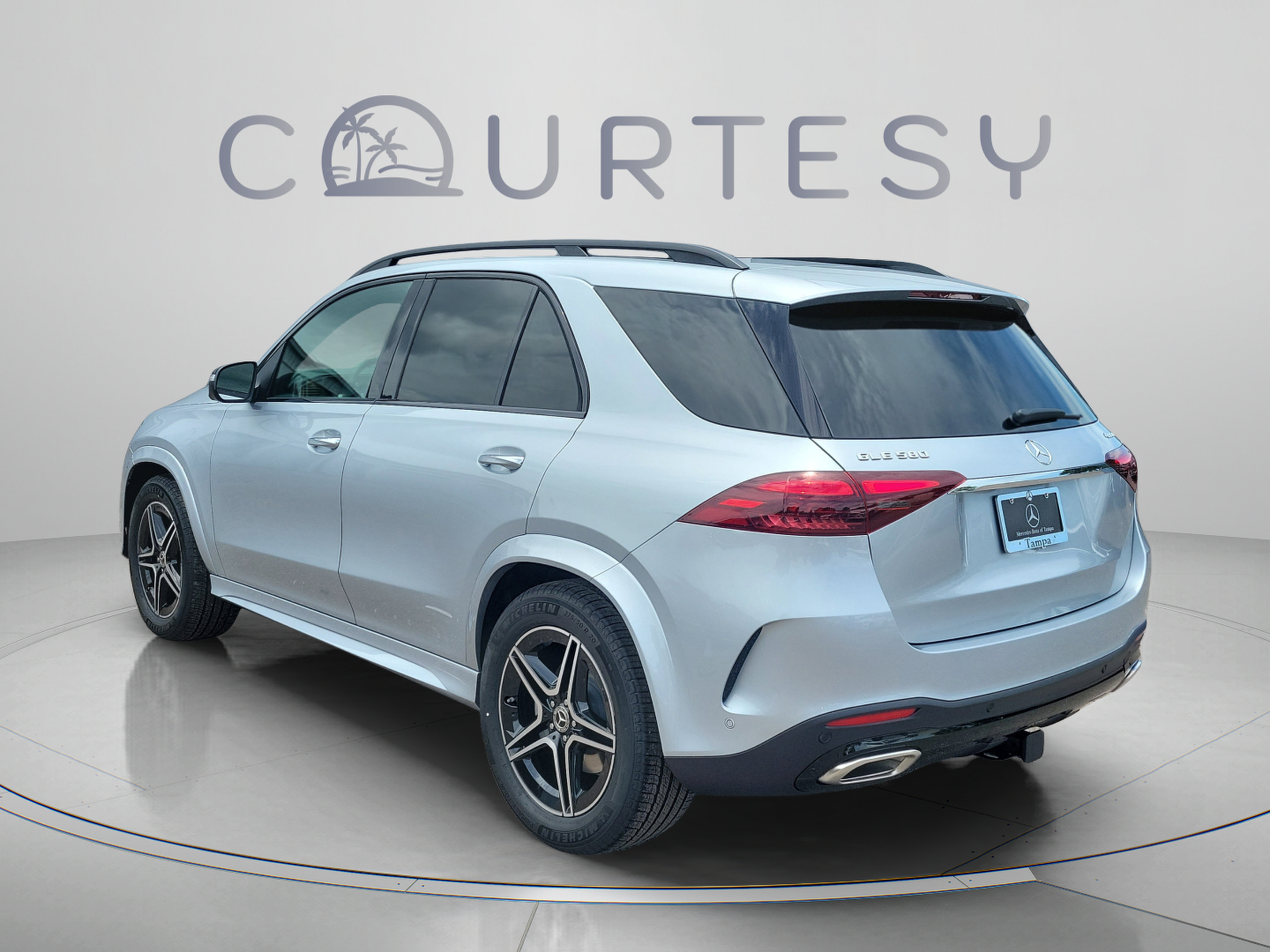 New 2026 Mercedes-Benz GLE 580 4MATIC image 2
