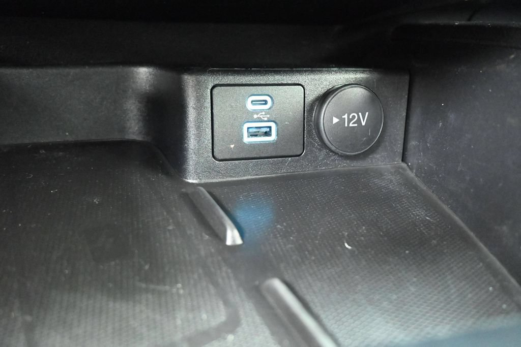 Used 2022 Ford Escape SEL w/ Technology Package FWD image 15