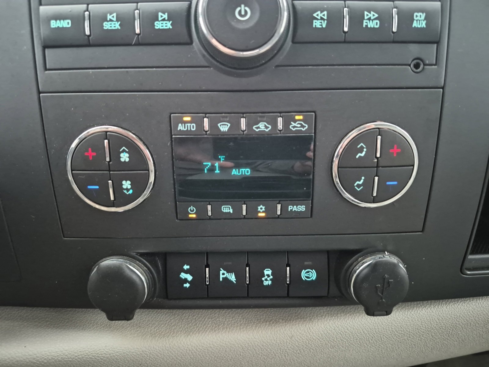 Used 2014 GMC Sierra 2500 SLE w/ Texas Edition image 16