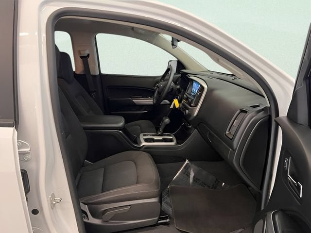 Used 2021 Chevrolet Colorado LT w/ LT Convenience Package AWD/4WD image 12