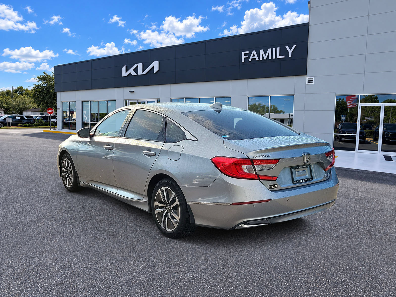 Used 2020 Honda Accord Touring image 4