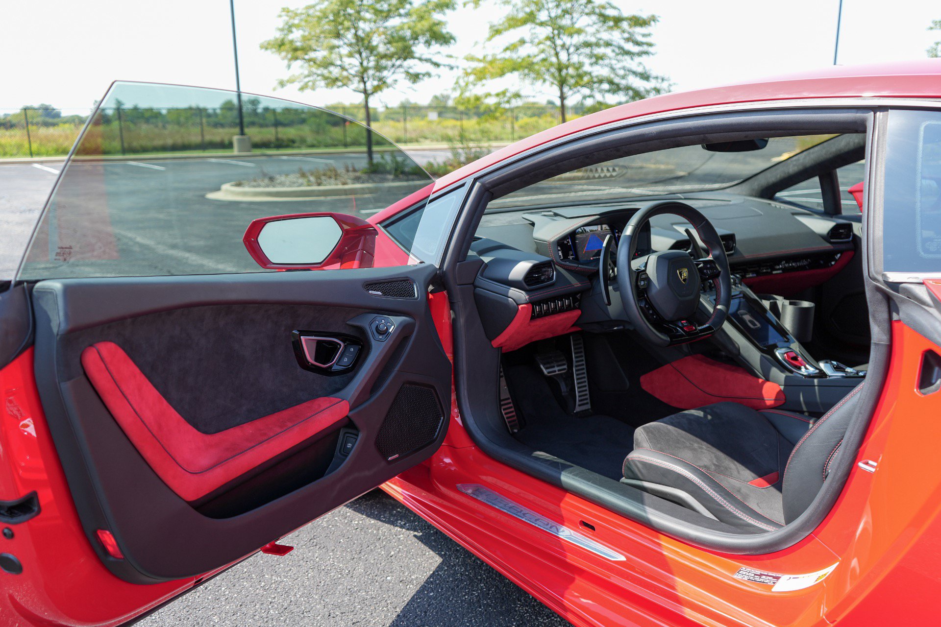 Used 2020 Lamborghini Huracan EVO AWD/4WD image 14