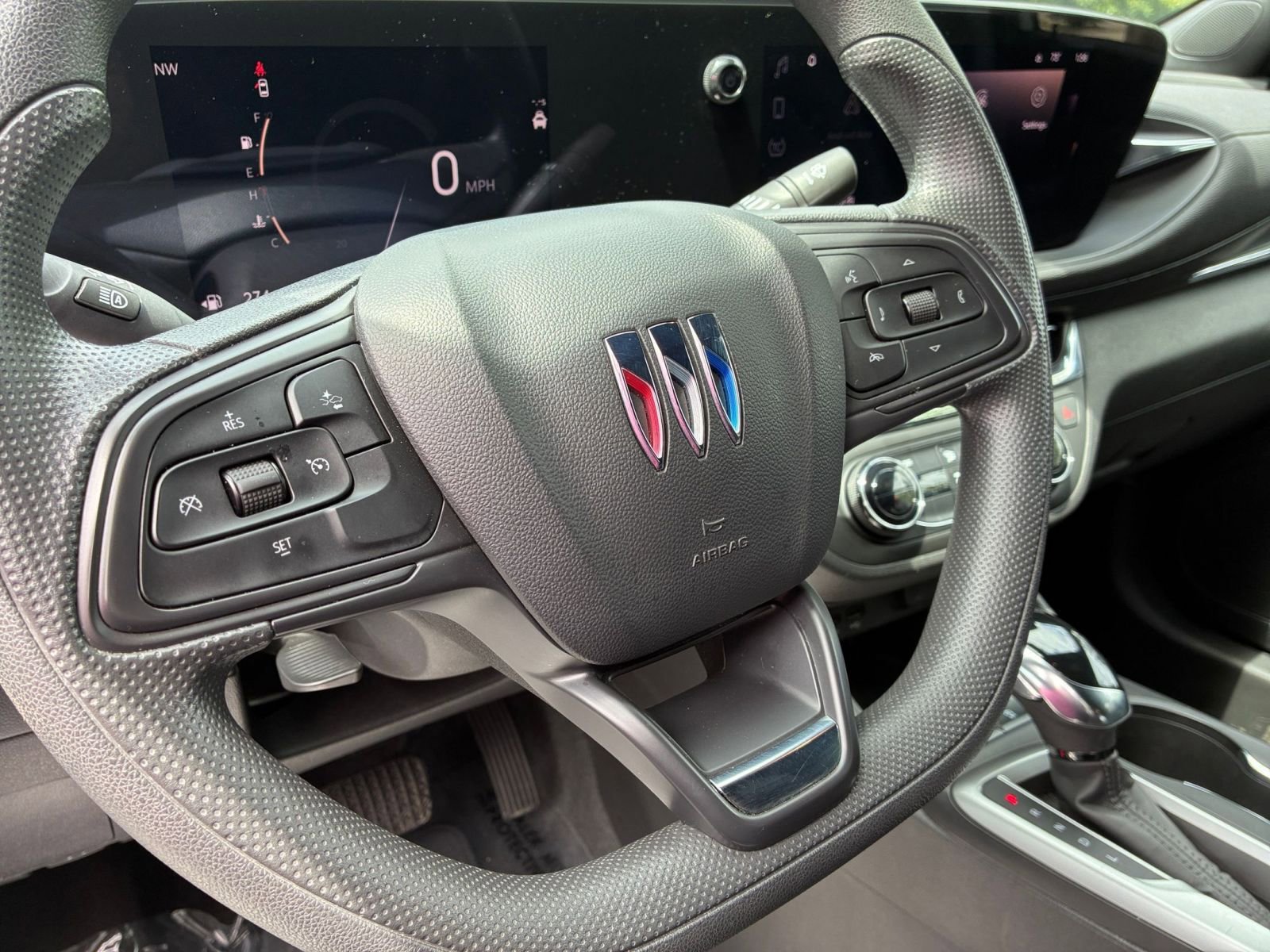 Used 2025 Buick Envista Sport Touring FWD image 26