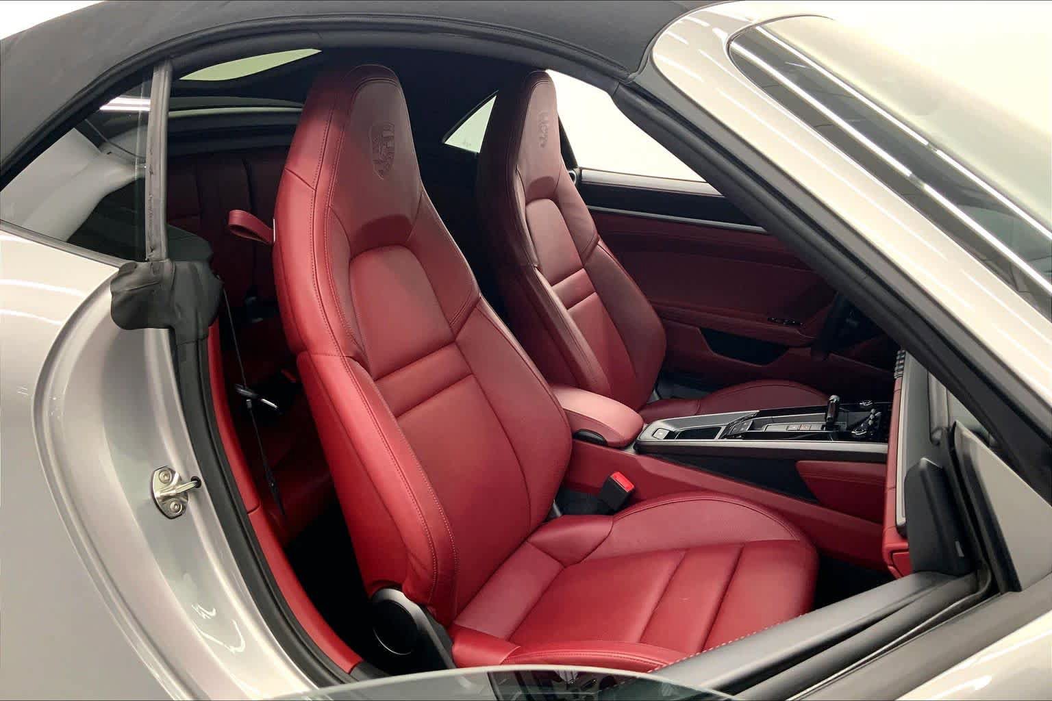 Used 2020 Porsche 911 Carrera S image 11