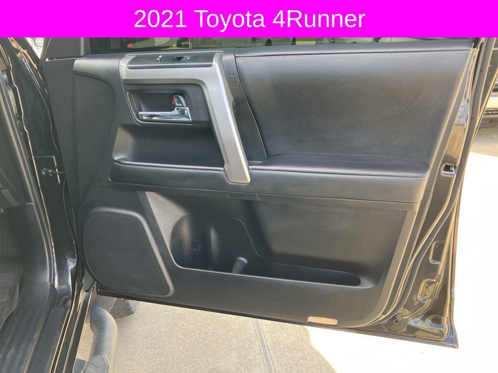 Used 2021 Toyota 4Runner SR5 Premium image 12