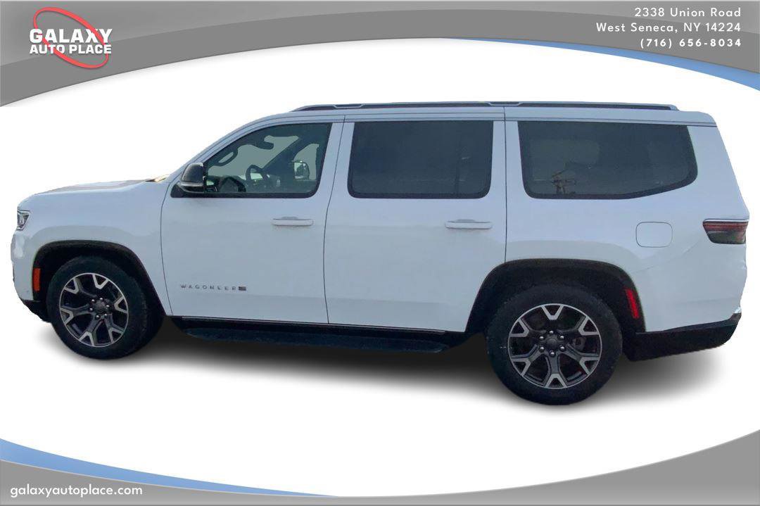 Used 2024 Jeep Wagoneer Series III AWD/4WD image 8