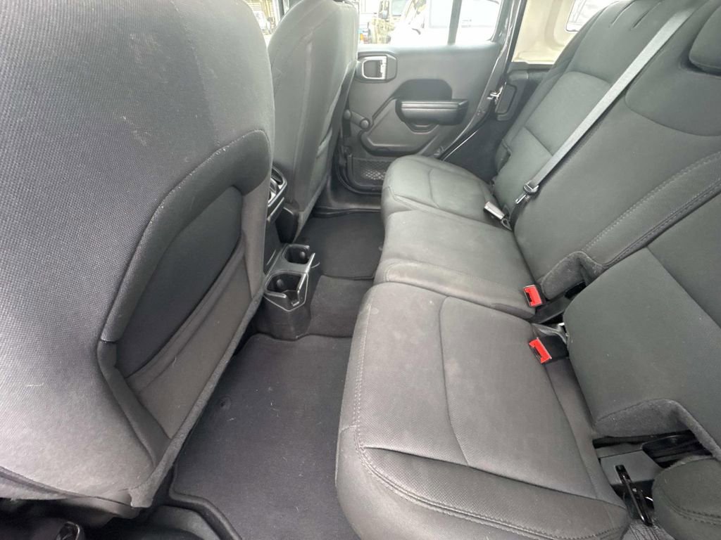 Used 2021 Jeep Wrangler Unlimited Sport image 18