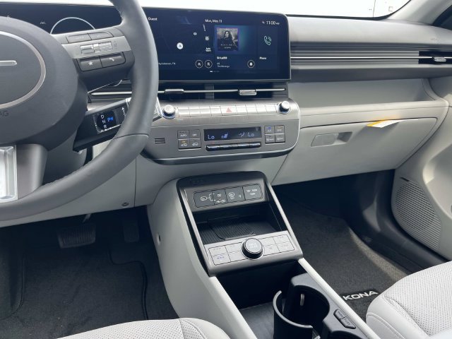 New 2026 Hyundai Kona Limited FWD image 15