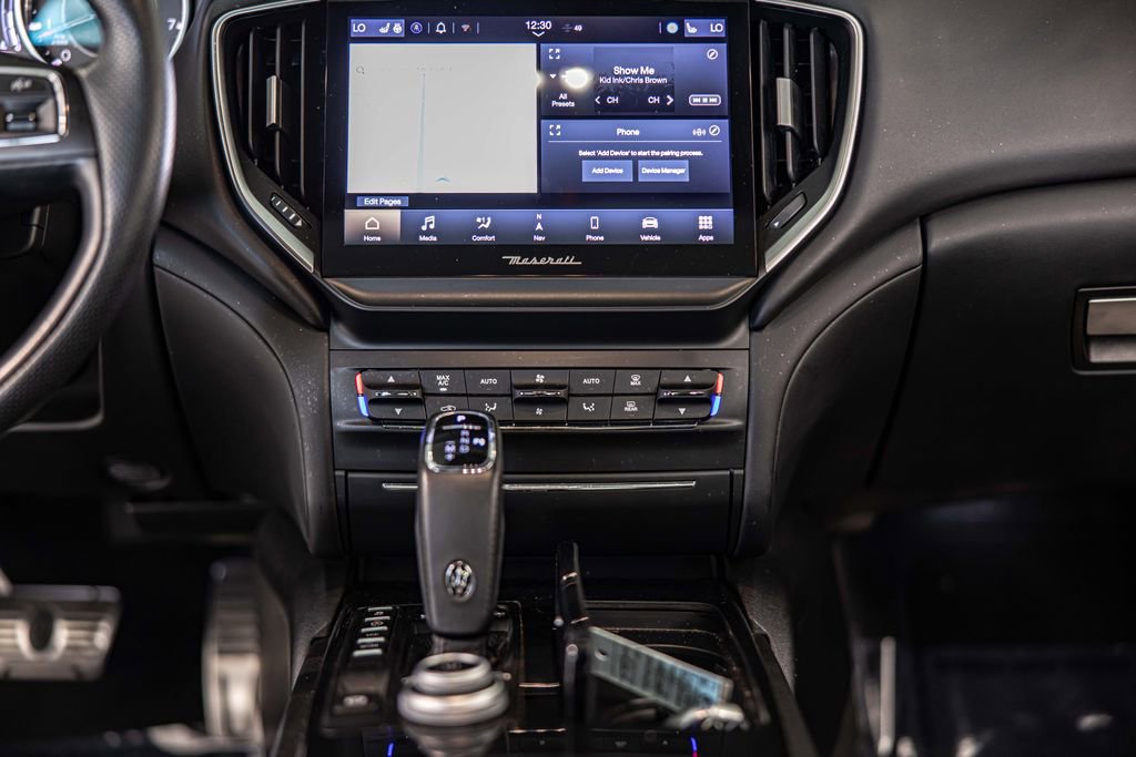 Used 2021 Maserati Ghibli RWD image 40