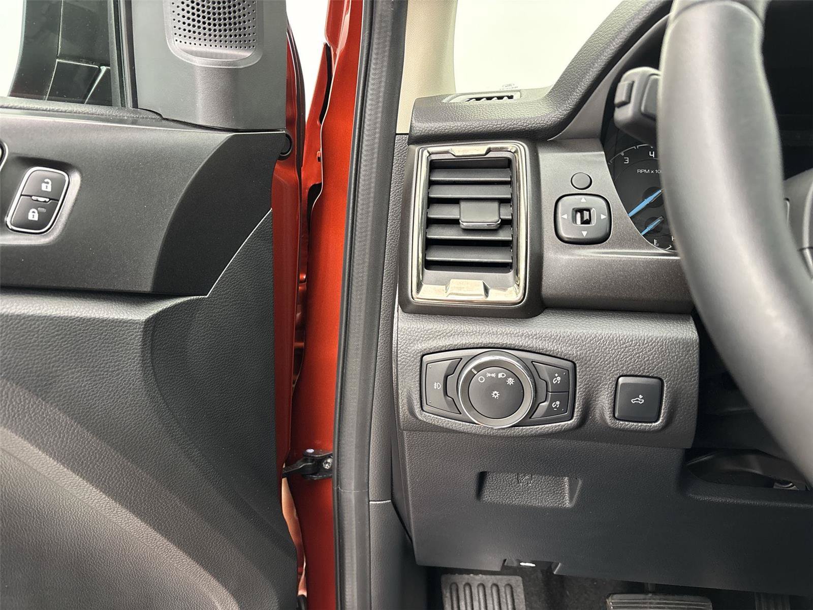 Used 2022 Ford Ranger XLT w/ Tremor Off-Road Package AWD/4WD image 19