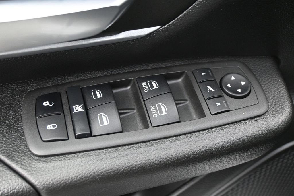Used 2022 RAM 1500 Big Horn AWD/4WD image 4