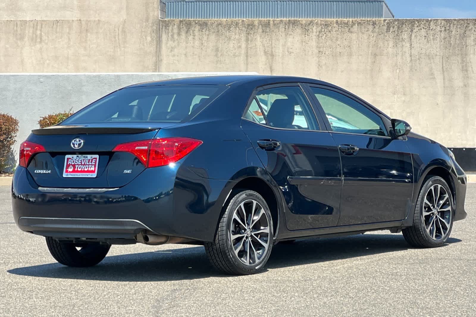 Certified 2018 Toyota Corolla SE w/ Carpet Mat Package (TMS) FWD video 2
