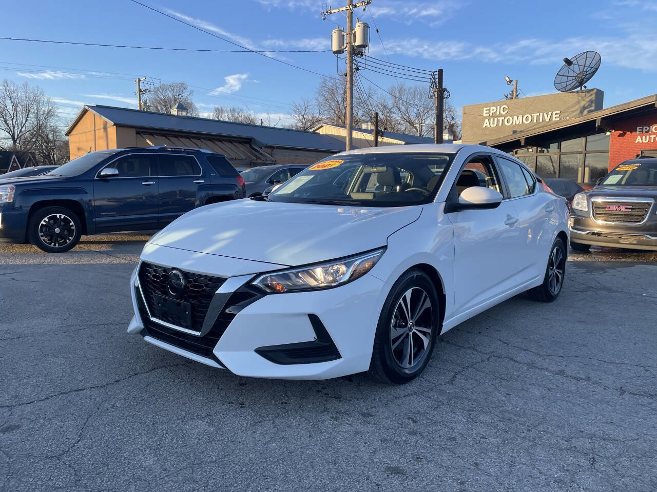 Used 2023 Nissan Sentra SV FWD image 1