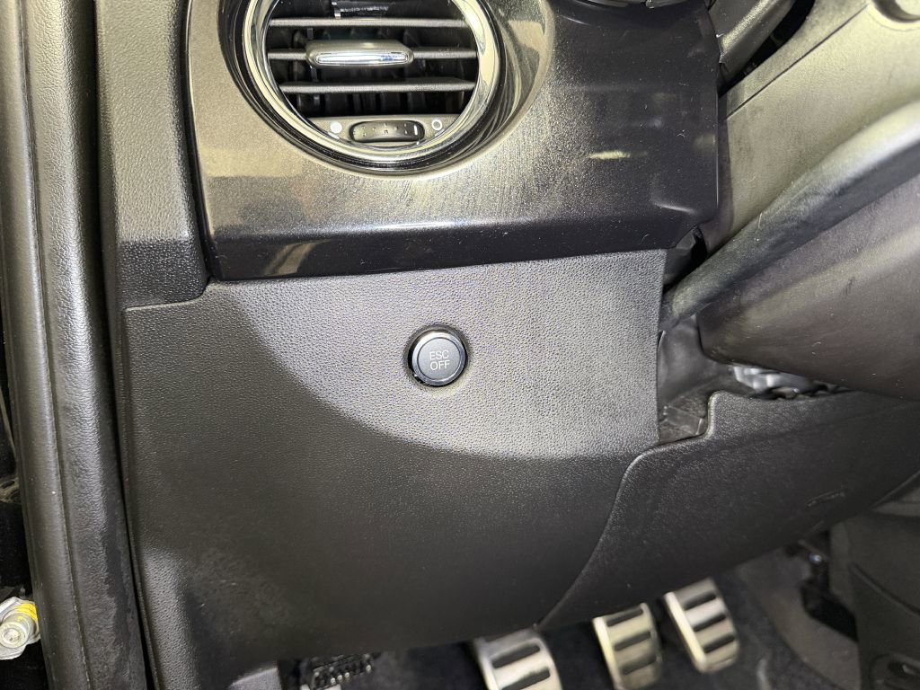 Used 2013 FIAT 500 Abarth w/ Comfort/Convenience Group image 35