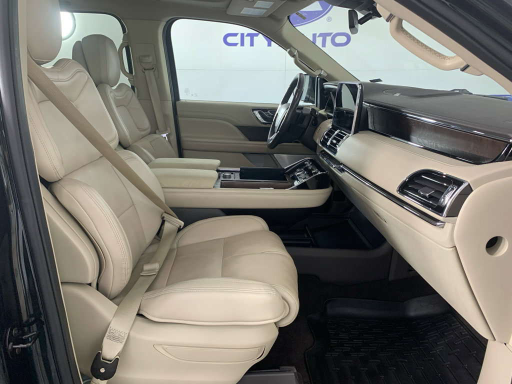 Used 2021 Lincoln Navigator Reserve w/ Luxury Package image 44