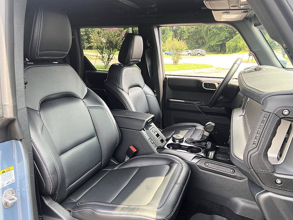 Used 2025 Ford Bronco Outer Banks AWD/4WD image 16