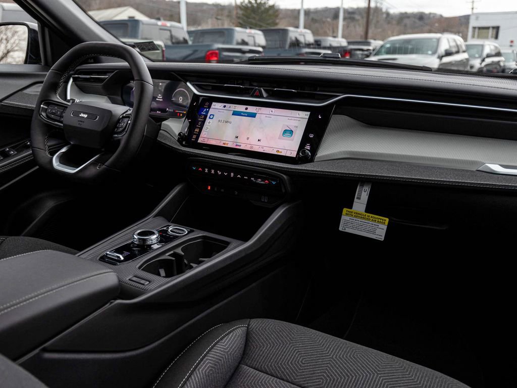New 2026 Jeep Cherokee Laredo AWD/4WD image 32