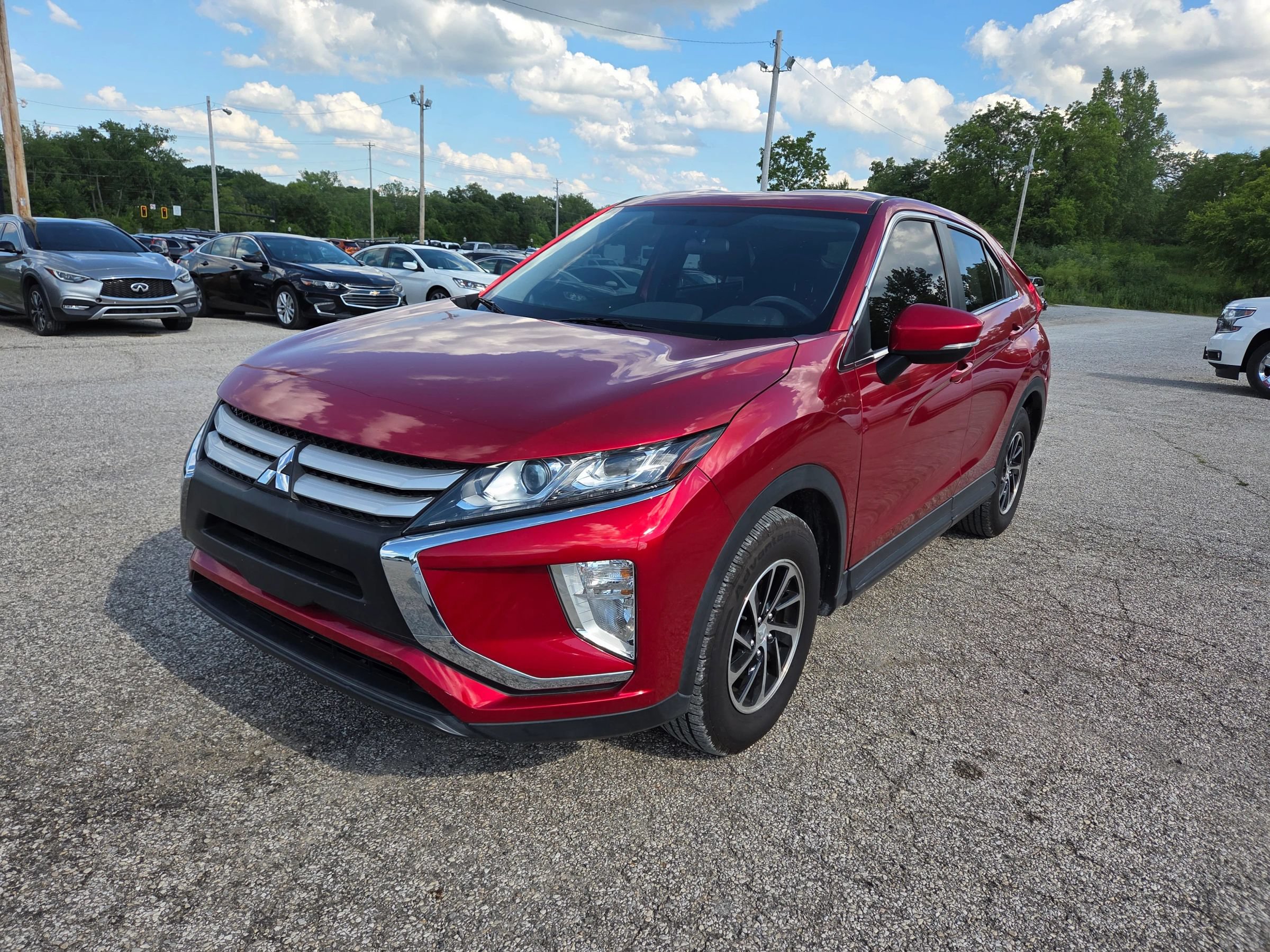Used 2020 Mitsubishi Eclipse Cross ES FWD image 2