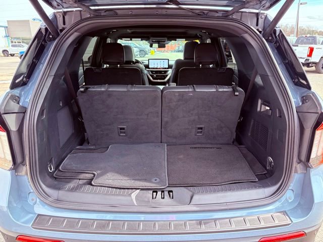 Used 2025 Ford Explorer ST image 36