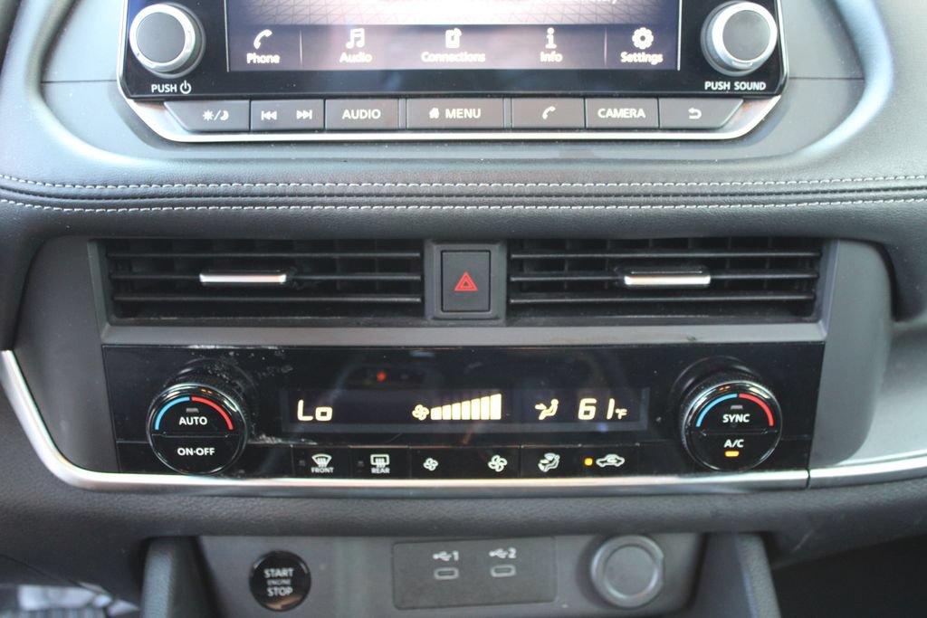 Used 2024 Nissan Rogue SV FWD image 18