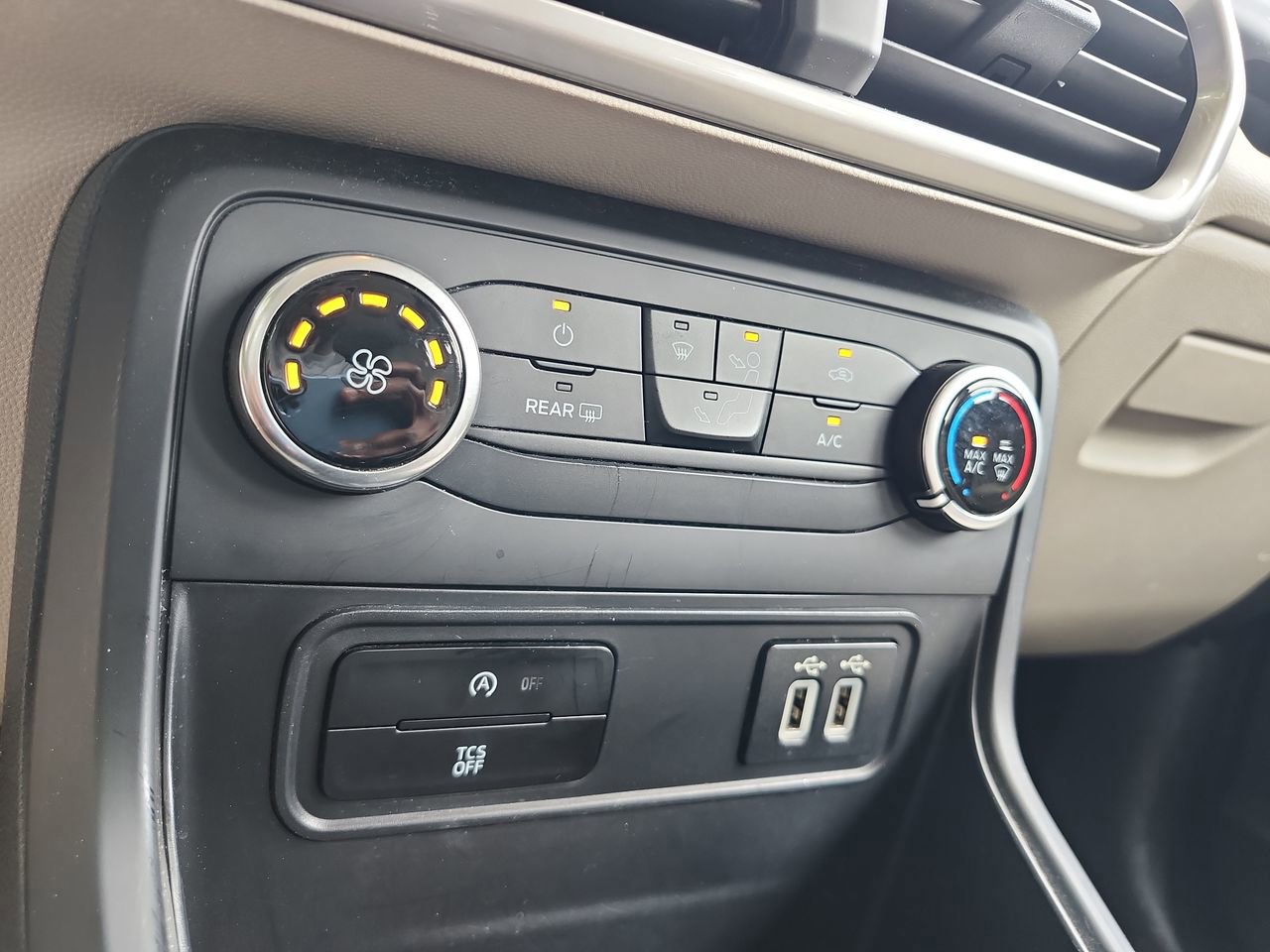 Used 2018 Ford EcoSport S FWD image 26