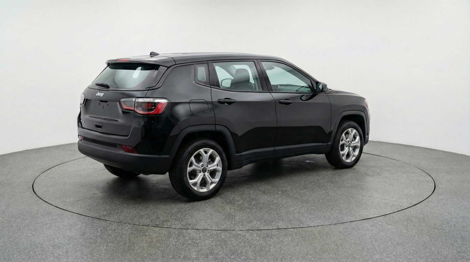 Used 2025 Jeep Compass Latitude image 9