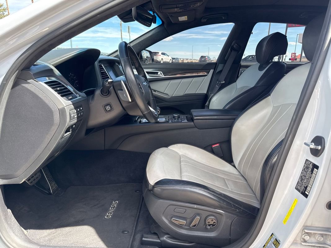 Used 2018 Genesis G80 3.3T Sport image 13