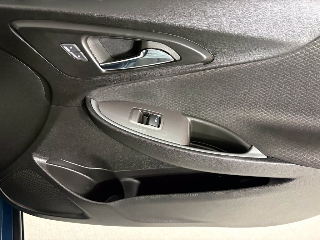 Used 2024 Chevrolet Malibu RS FWD image 12