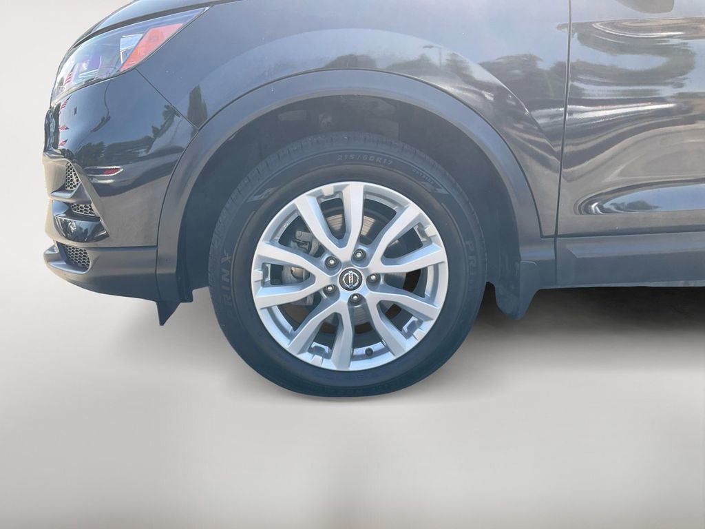 Used 2020 Nissan Rogue Sport SV image 38